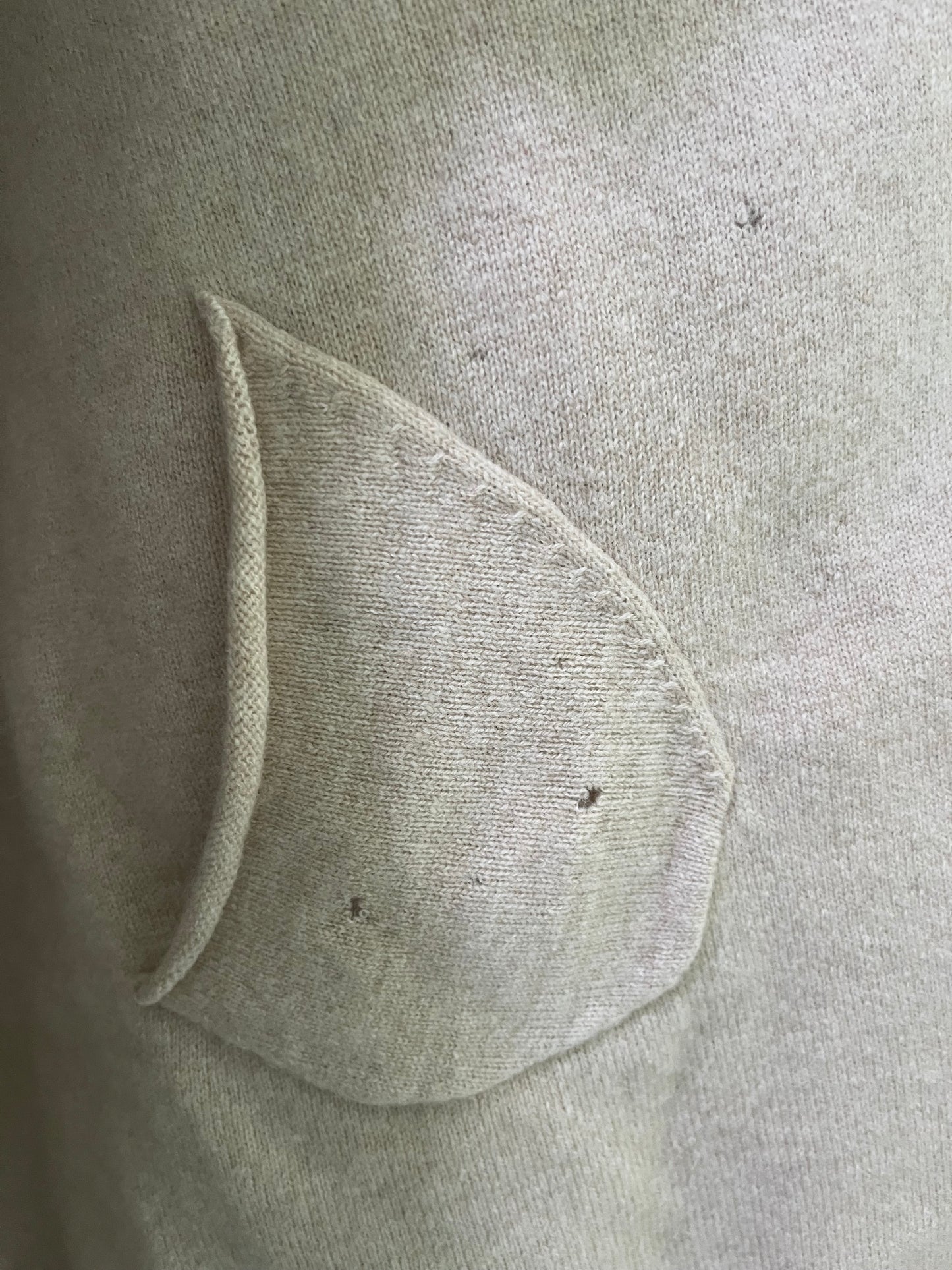 100% pure cashmere poncho (small imperfection on pocket)