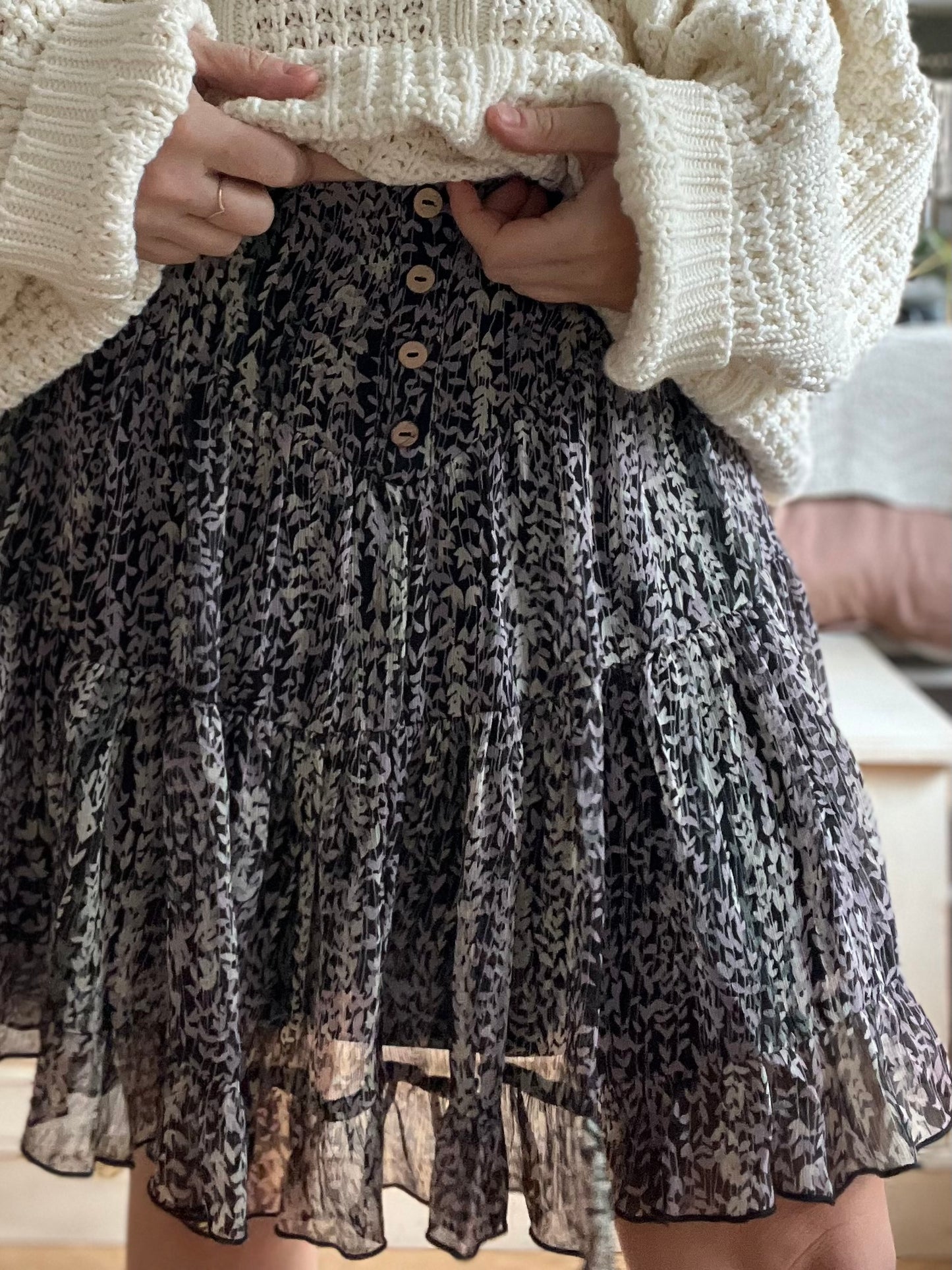 3rd + Fourth skirt NO SIZE (best fit medium)