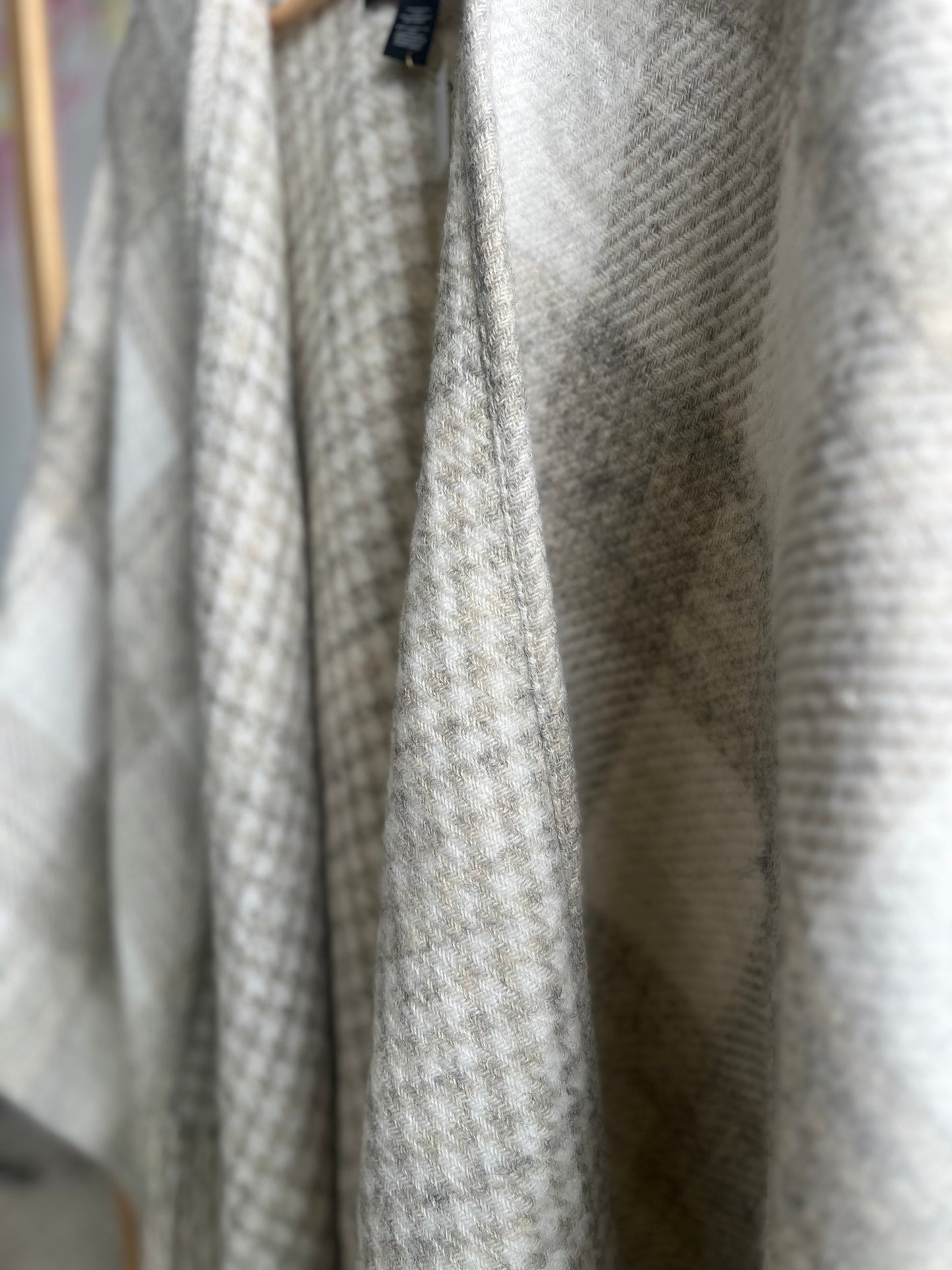 Love + Lore poncho/shawl ONE SIZE