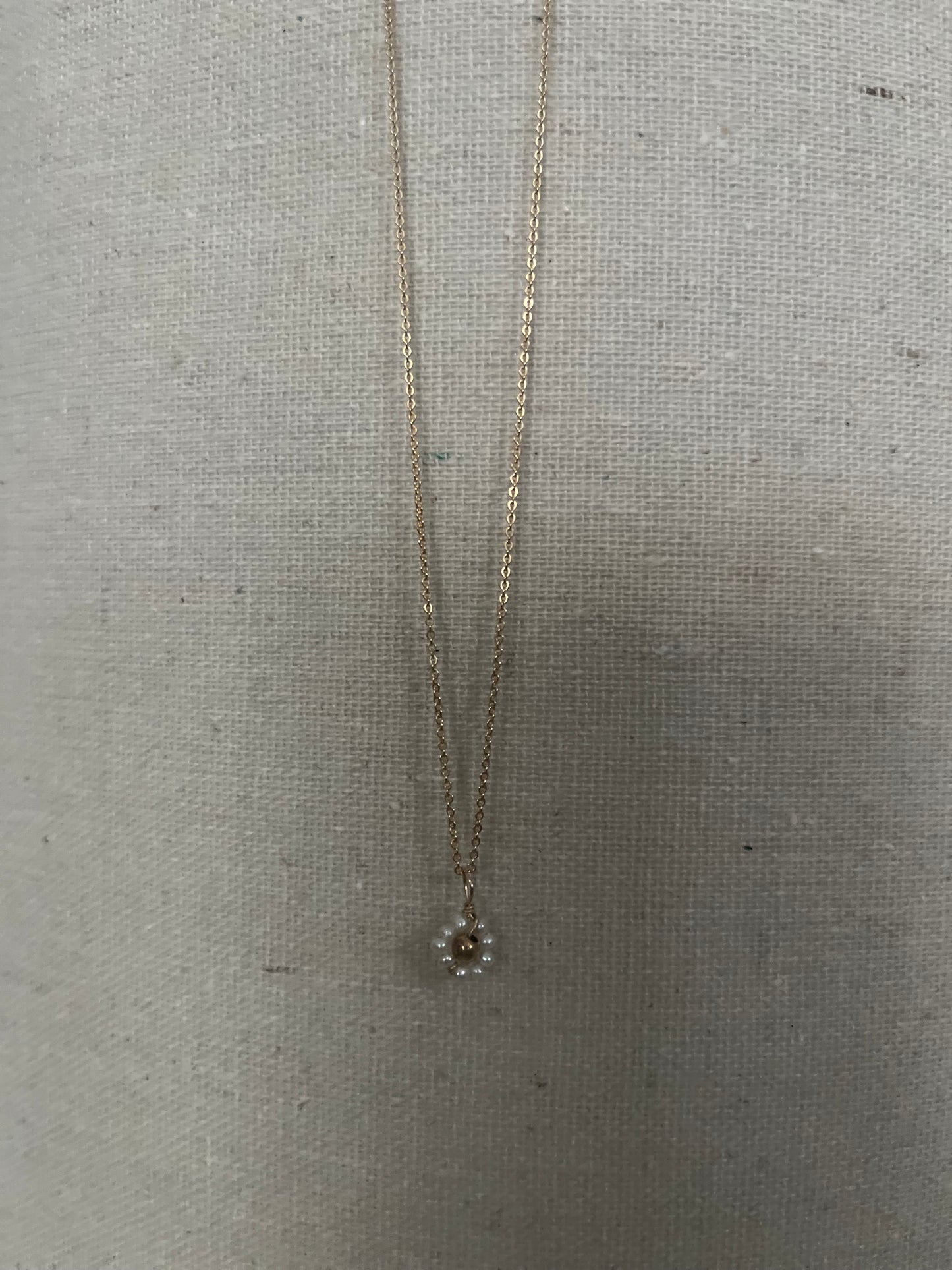 Daisy Necklace