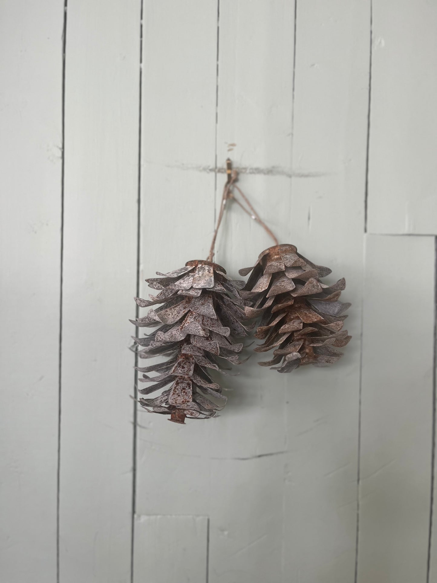Rustic Pinecone - Medium