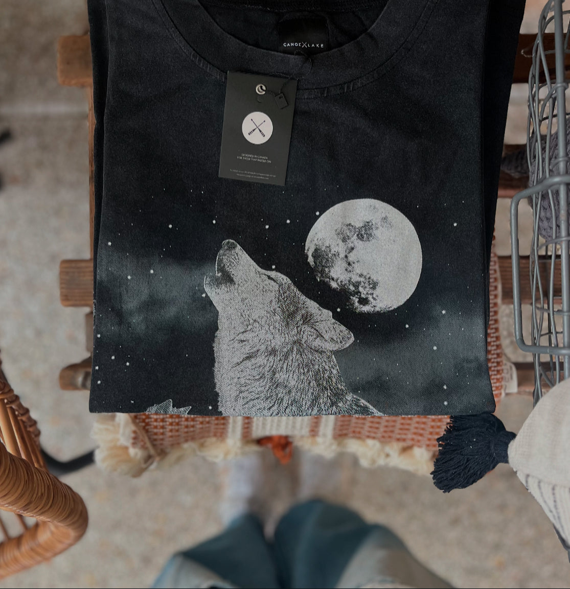 Canoe & Lake : Mineral Vintage Wash Festival Tee - Wolf