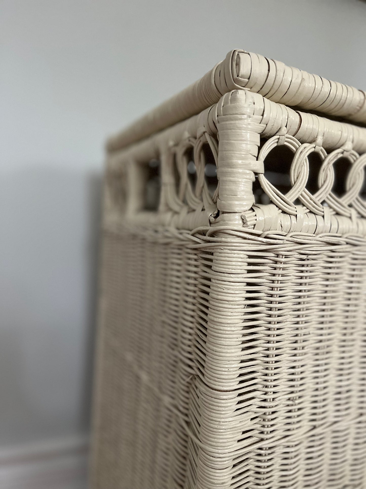 Vintage hamper
