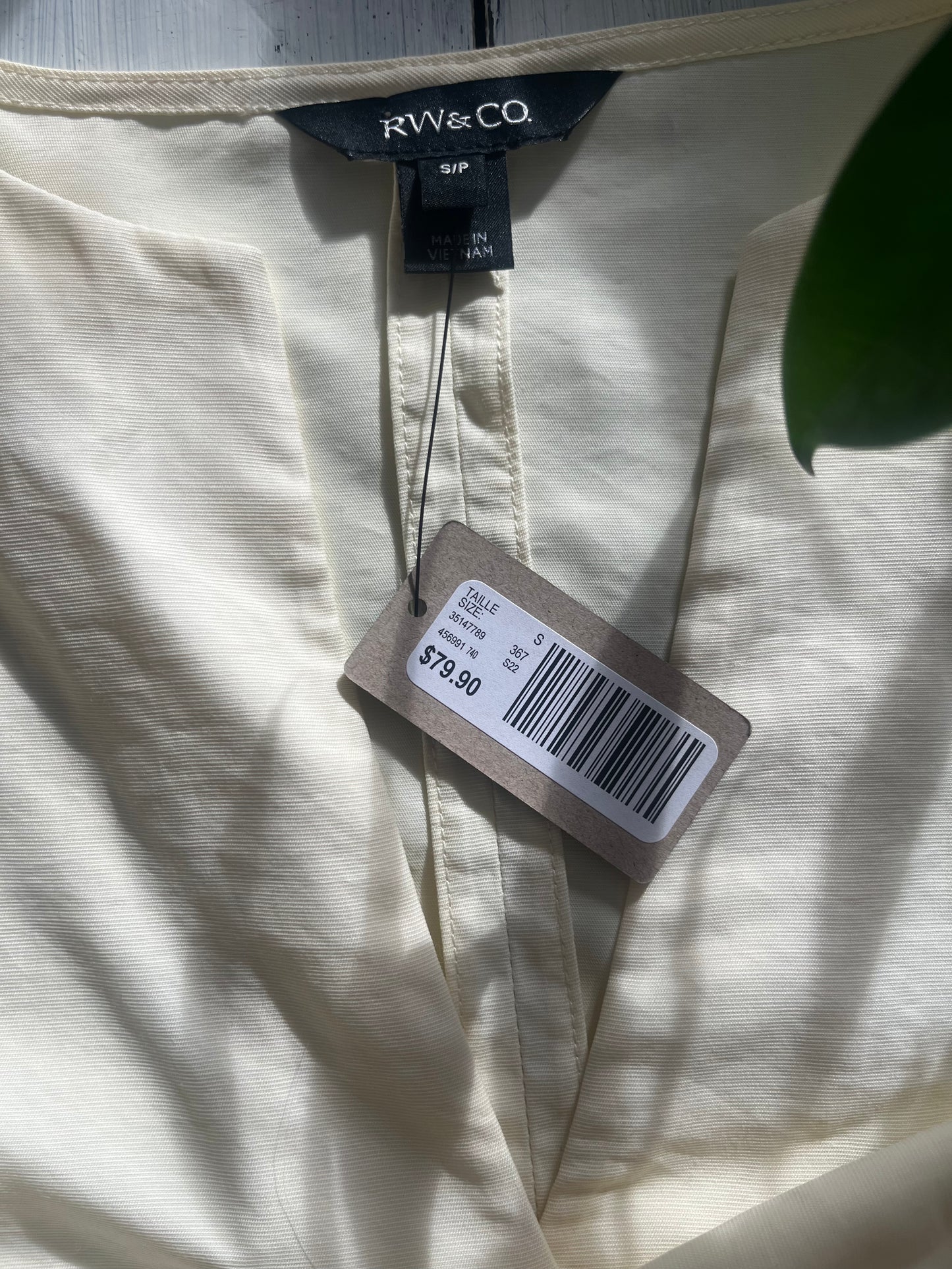 NWT pale yellow/cream ballon sleeve top SIZE small (will fit a medium )