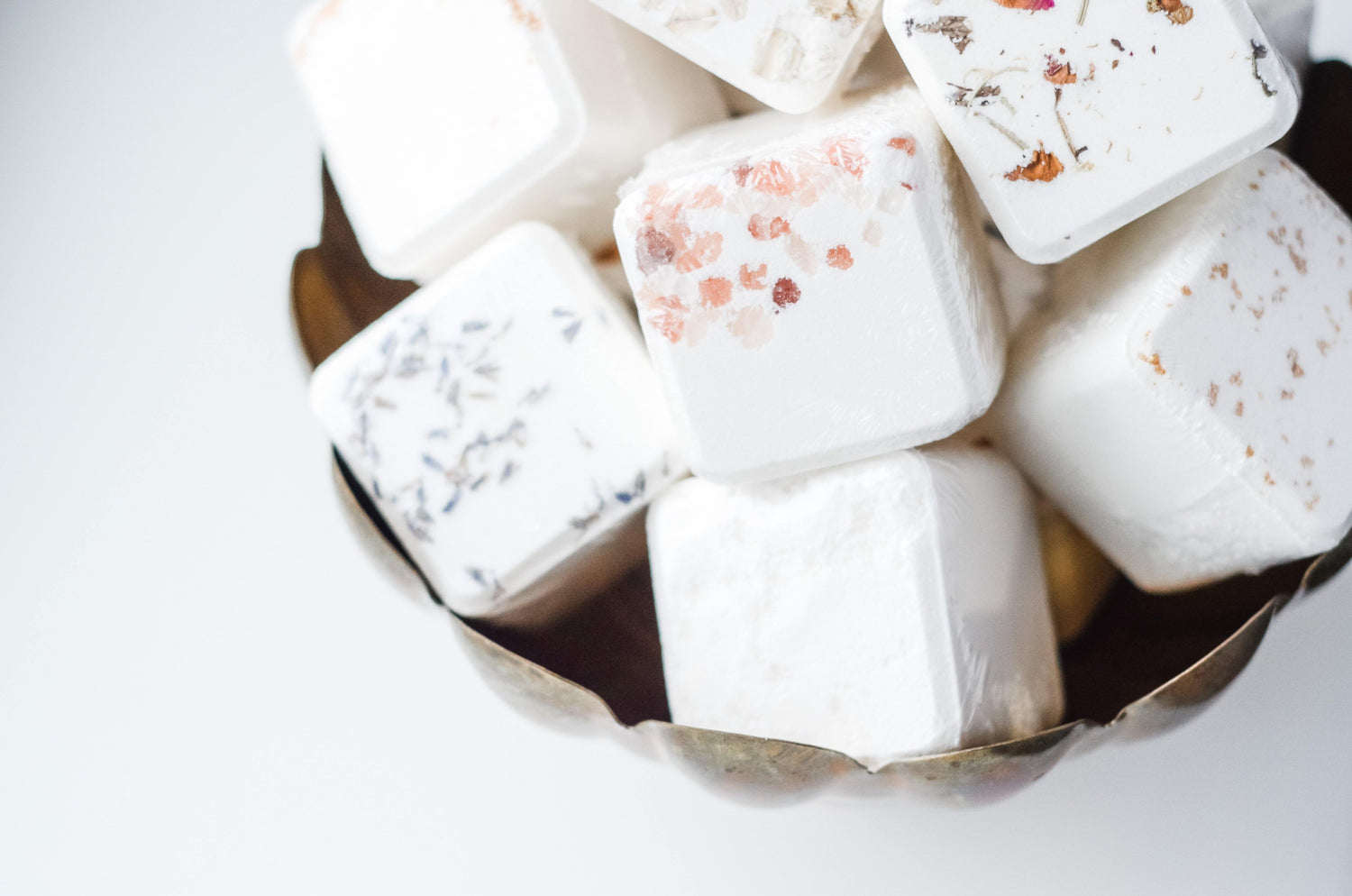 BATH BOMB