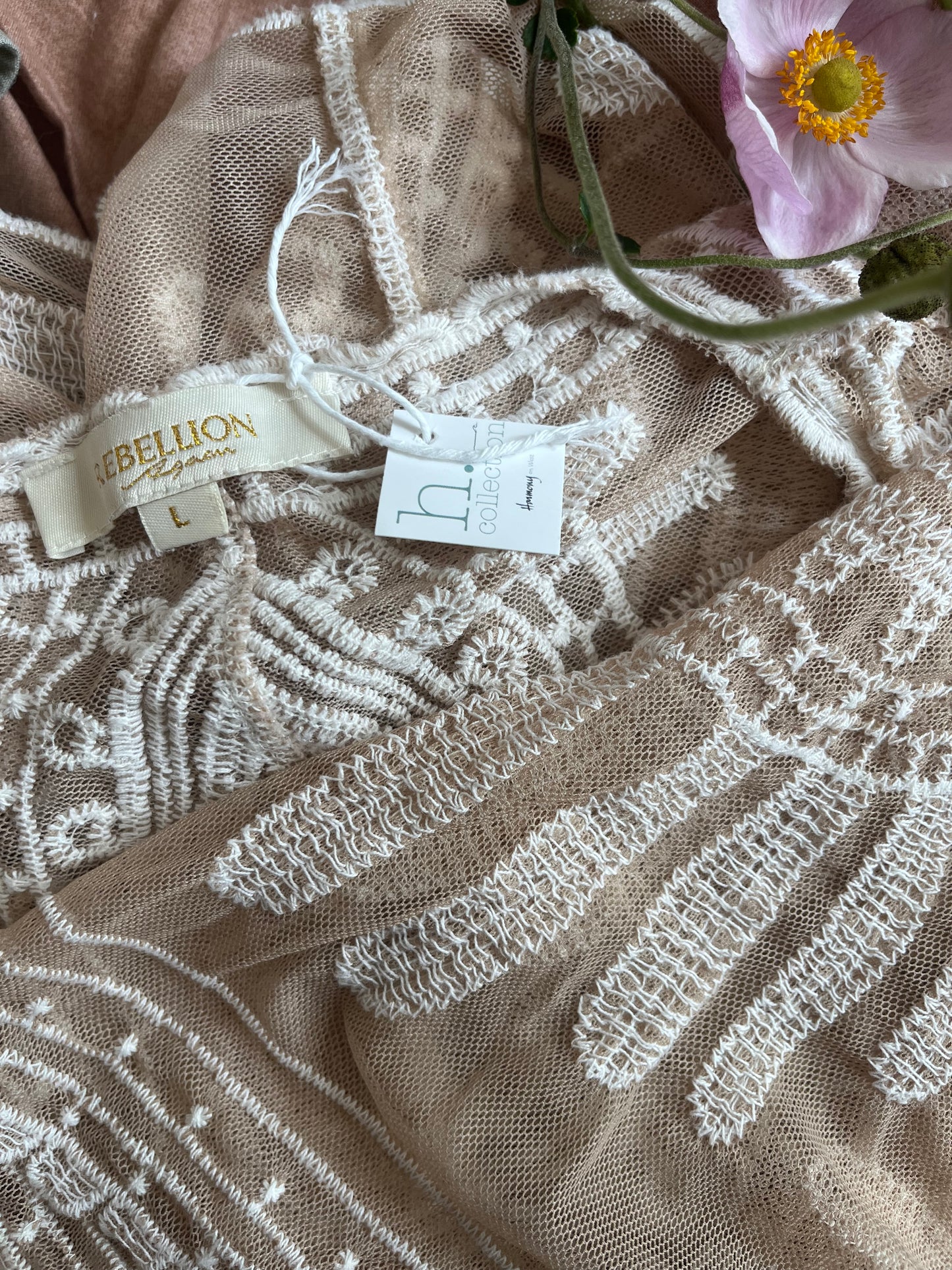 Neutral lace duster with bell sleeves SIZE large