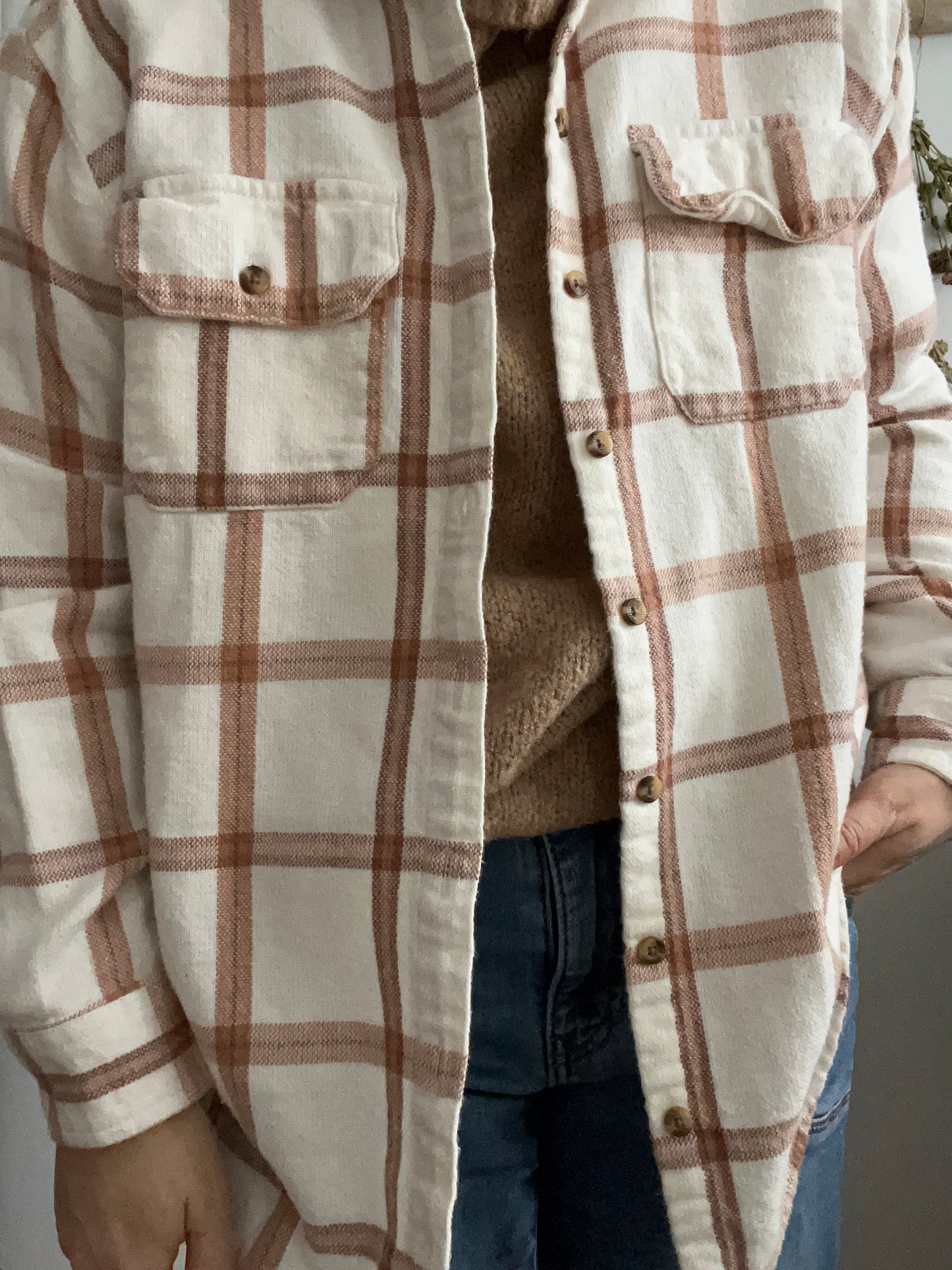 Billabong plaid button up SIZE small 100% cotton