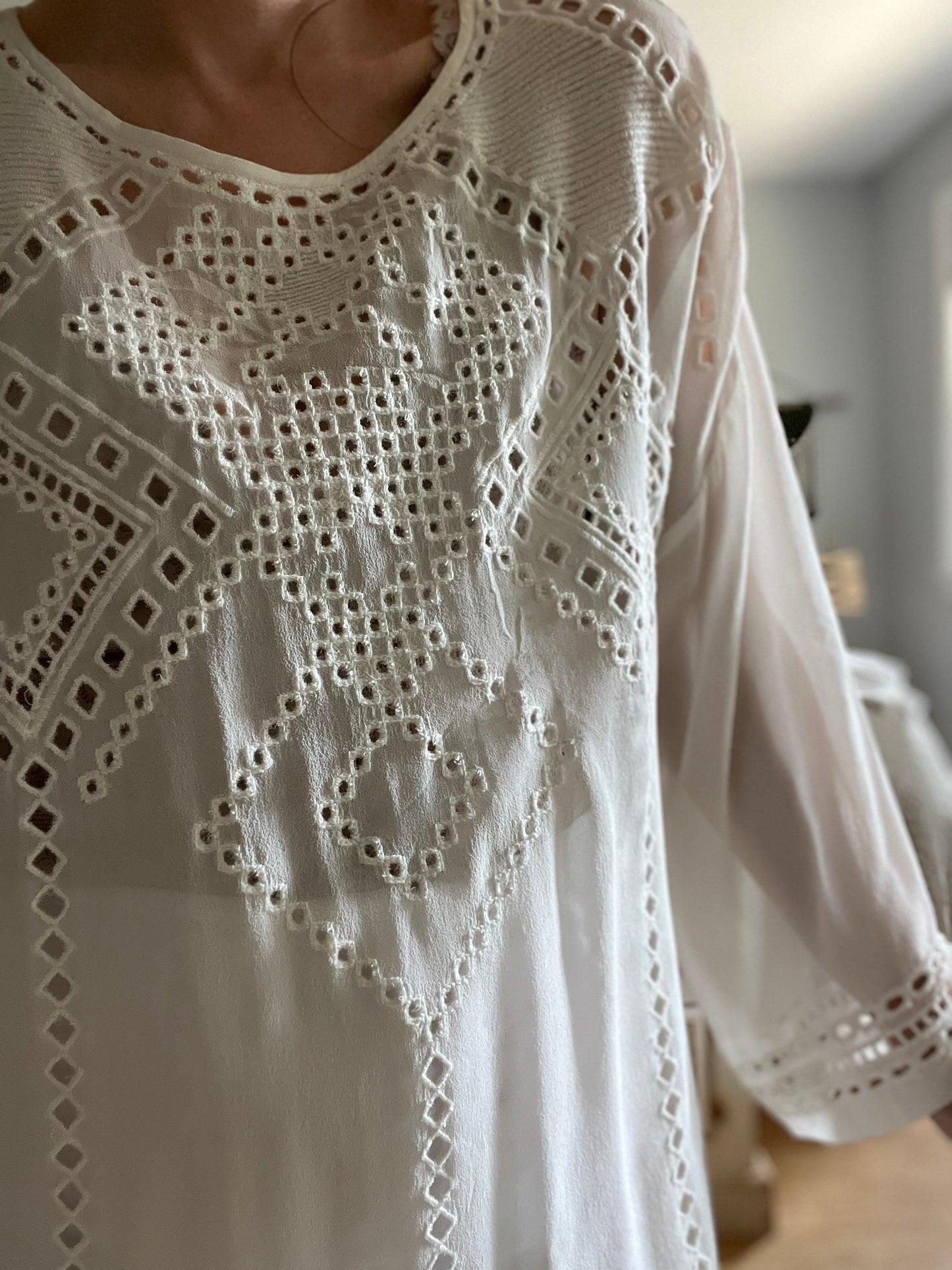 Silk blend eyelit blouse SIZE 4