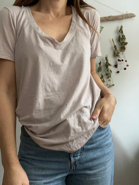 Nearly New Babaton tee SIZE small