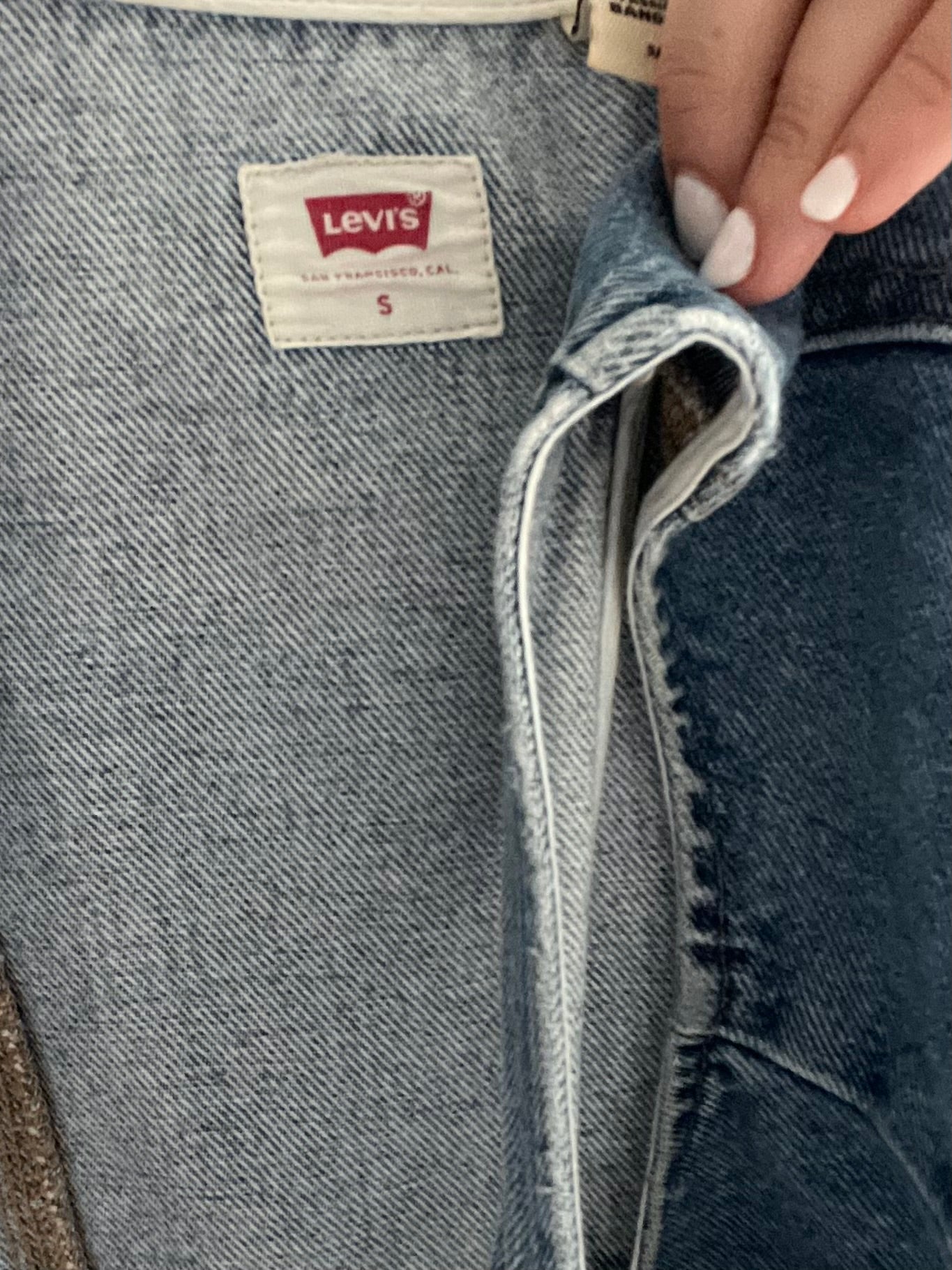 Levi’s denim vest SIZE small