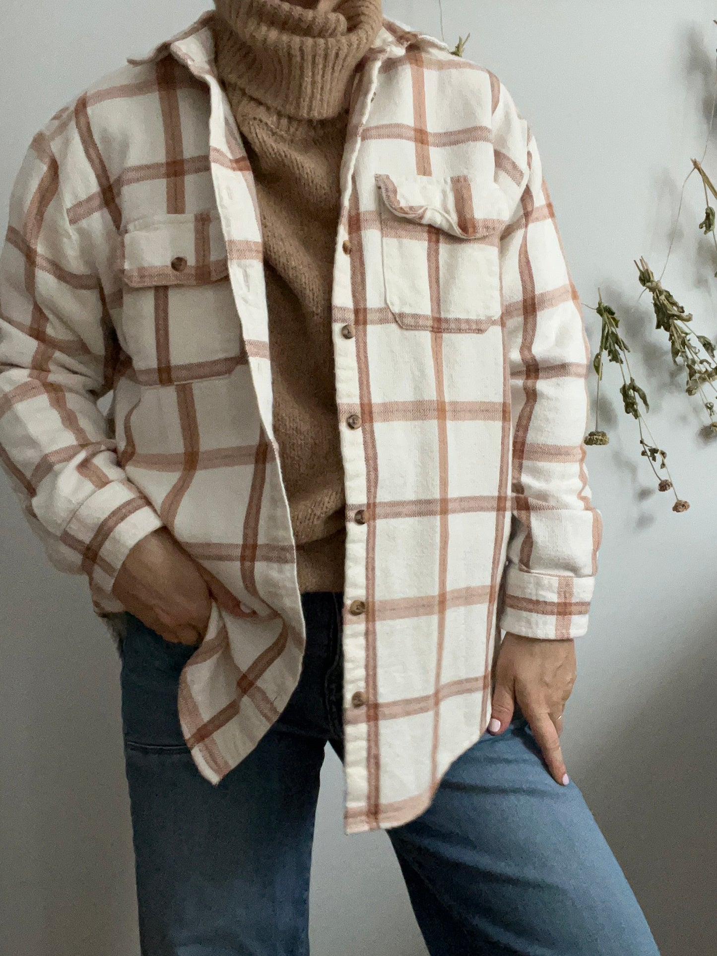 Billabong plaid button up SIZE small 100% cotton