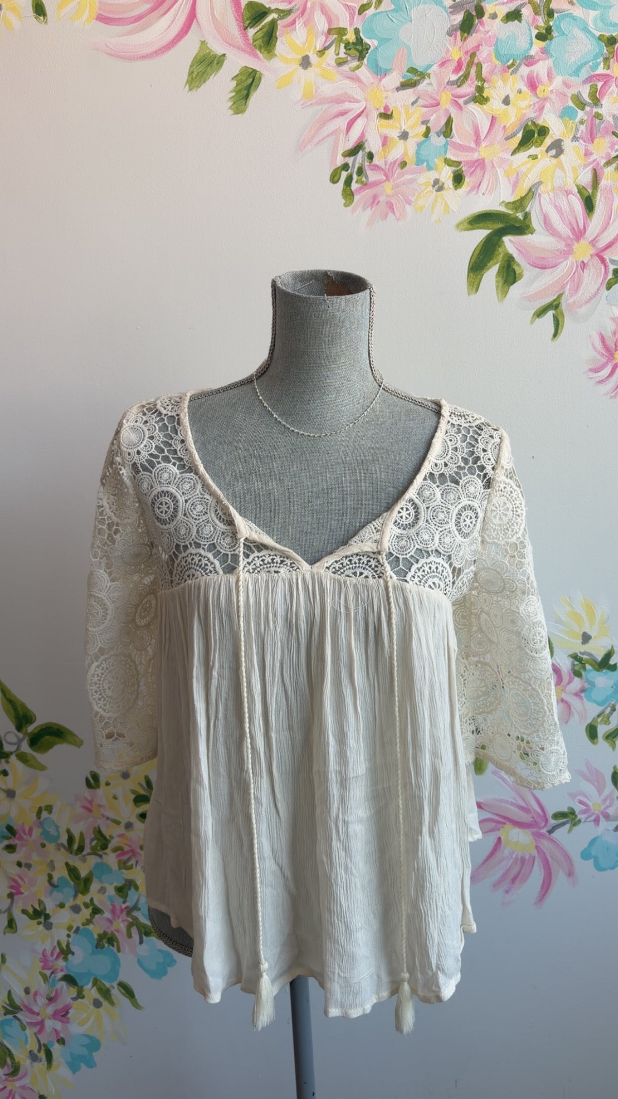 Lace boho top SIZE medium