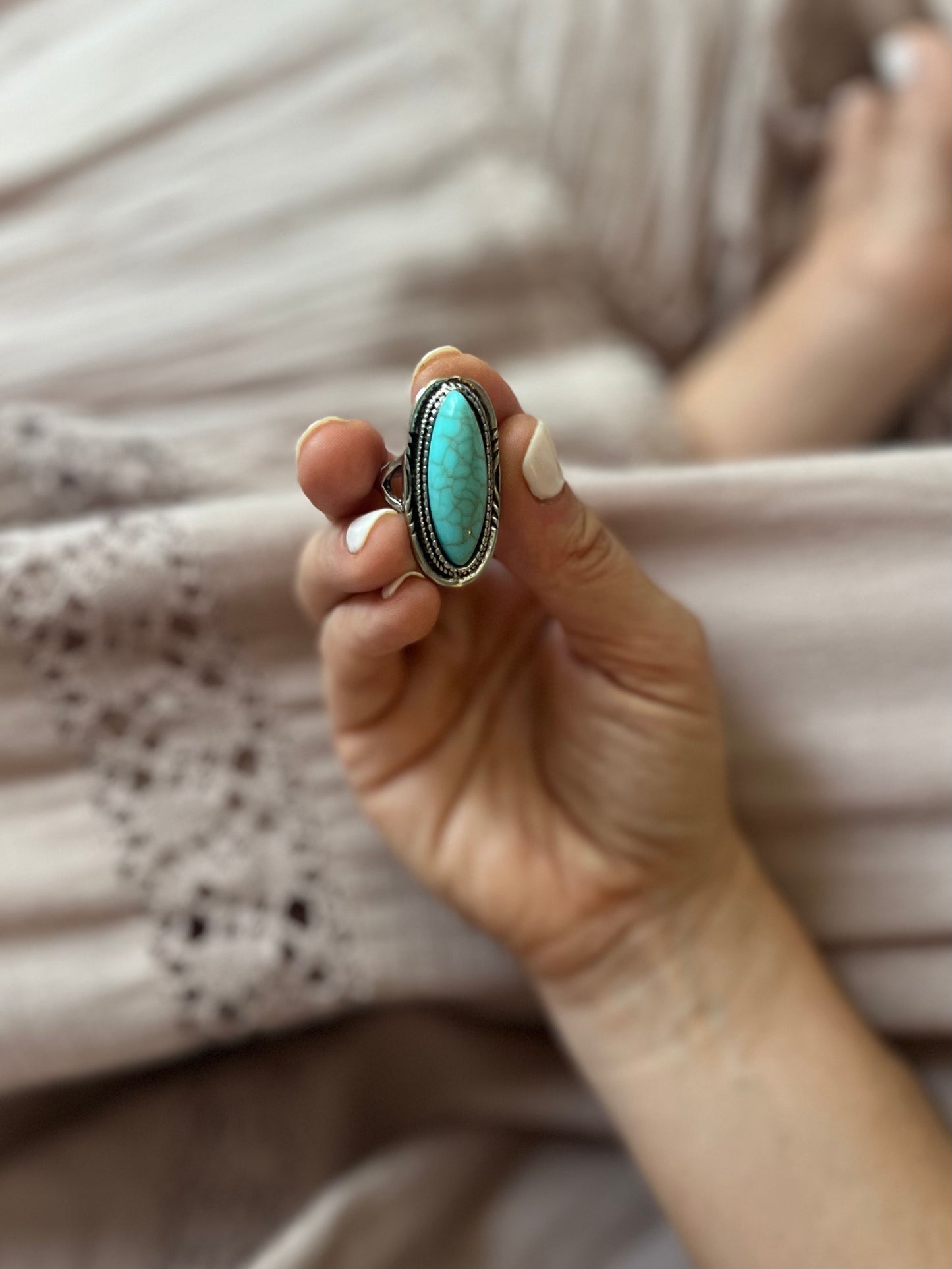 Turquoise ring approx size 6