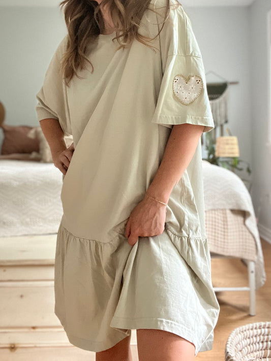 Hand-sewn eyelit Heart sleeve tee-shirt dress SIZE XL in sage green