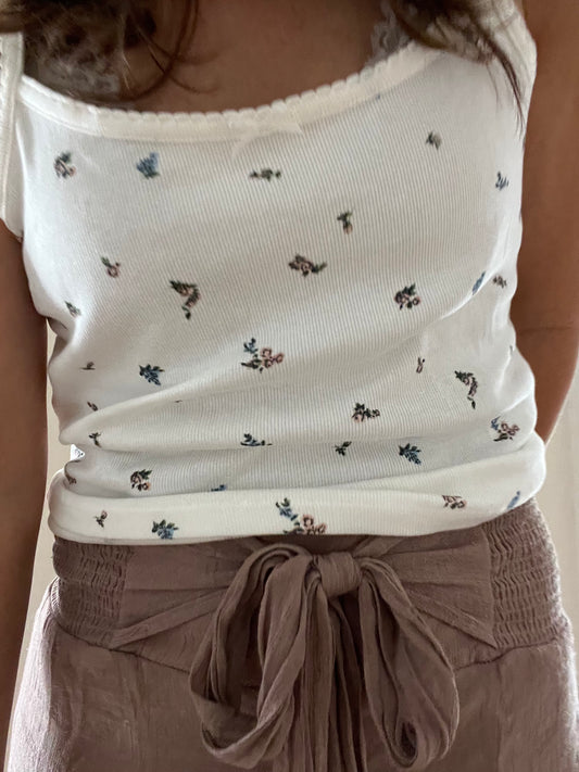 Levi’s NWT tank SIZE medium